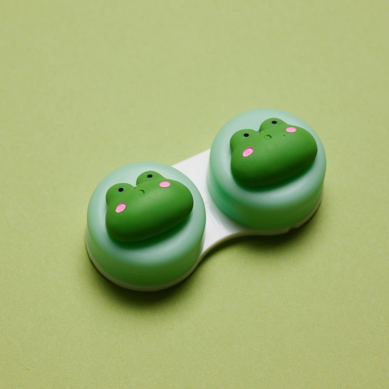 Mochi Frog Contacts Case Green – eotd